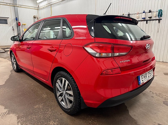 Hyundai i30 2 of 20