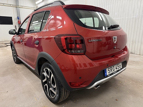 Dacia Sandero Stepway 2 of 18