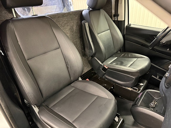 Mercedes-Benz Vito 119 11 of 25