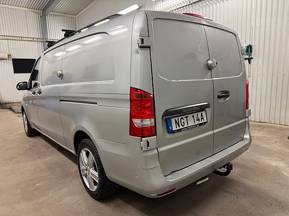 Mercedes-Benz Vito 119 2 of 5