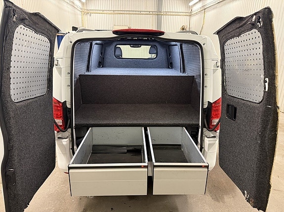 Mercedes-Benz Vito 119 7 of 28