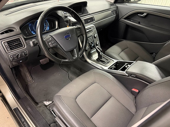 Volvo V70 14 of 27