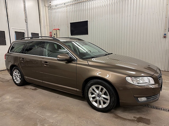Volvo V70 5 of 24