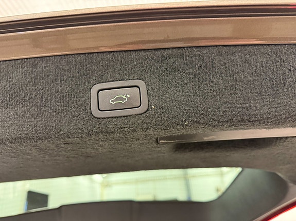 Volvo V70 8 of 24