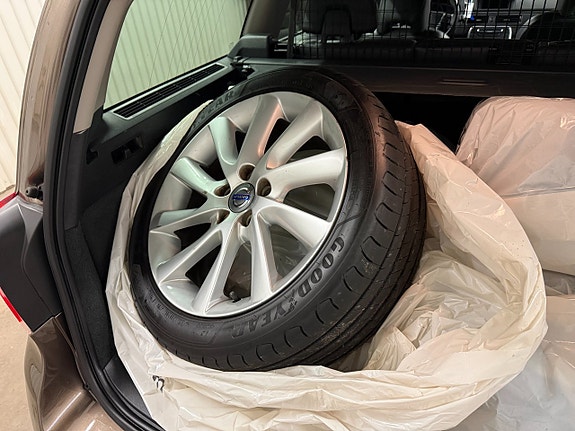 Volvo V70 7 of 24