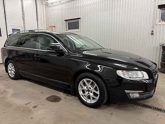 Volvo V70 5 of 27