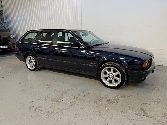 BMW 540i