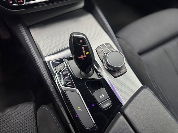 BMW 520 18 of 25