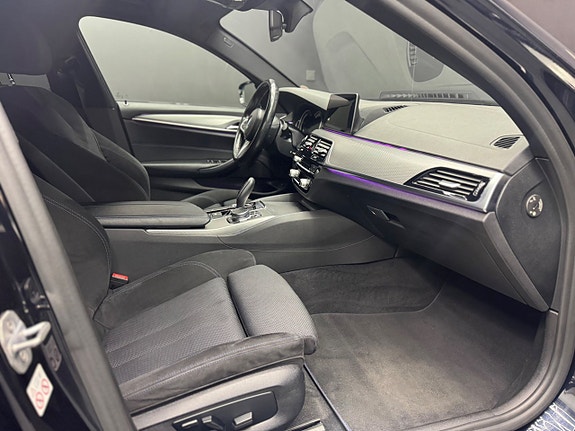 BMW 520 11 of 25