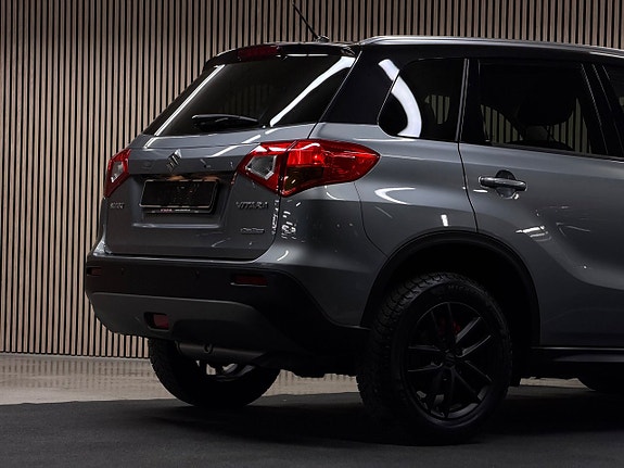 Suzuki Vitara 12 of 25