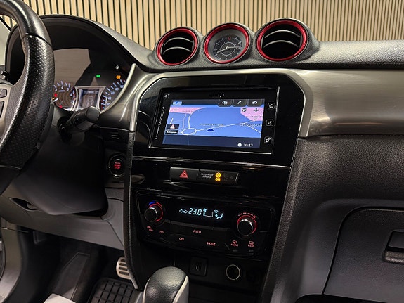 Suzuki Vitara 17 of 25