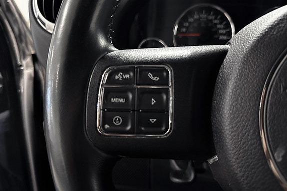 Jeep Wrangler Unlimited 14 of 26