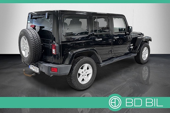 Jeep Wrangler Unlimited 4 of 5