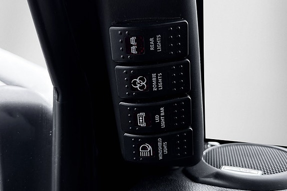 Jeep Wrangler Unlimited 13 of 26