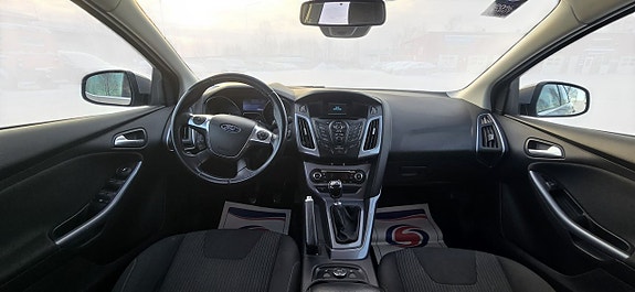 Ford Focus 11 of 15