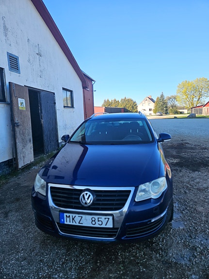 Volkswagen Passat 3 of 5