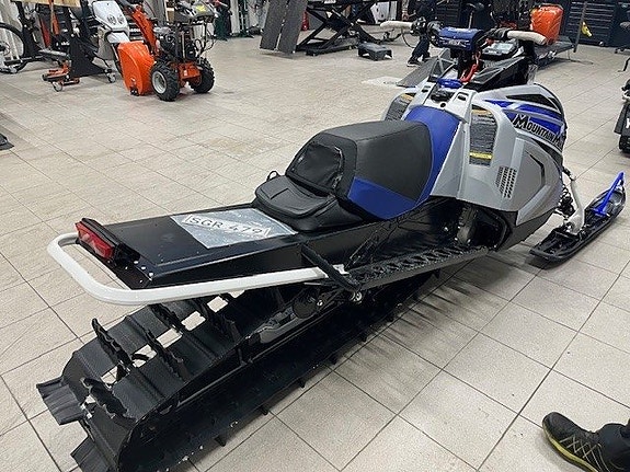 Yamaha MOUNTAINMAX 800 LE 3 of 4