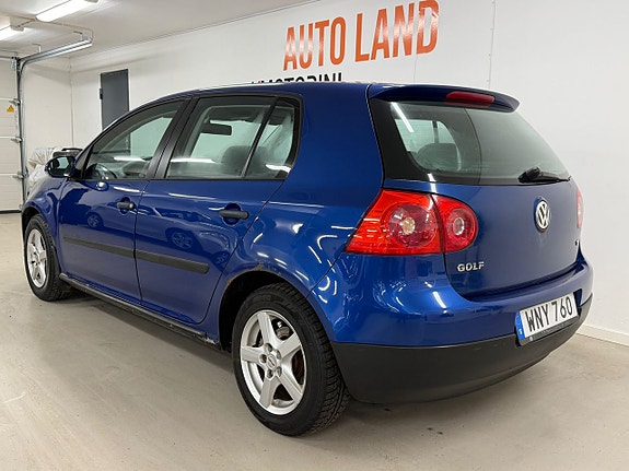 Volkswagen Golf-Serie 5 of 24
