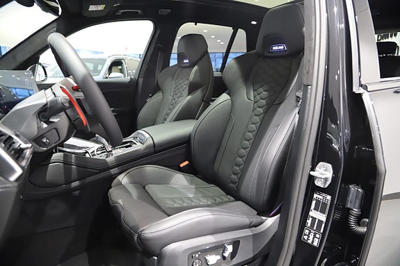 BMW X5 M 8 of 25