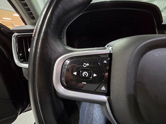Volvo V90 Cross Country 17 of 24
