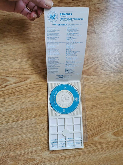 Product image 2 of 10