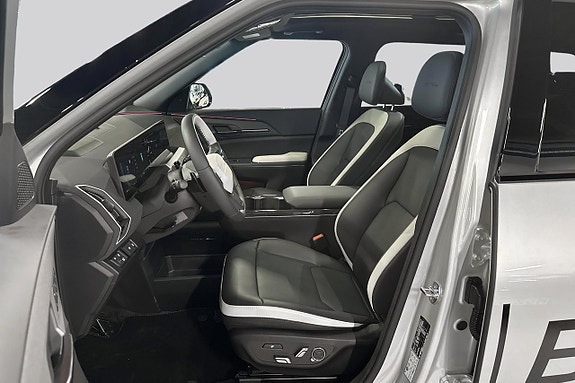 Kia EV5 10 of 23
