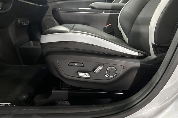 Kia EV5 17 of 23
