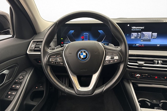 BMW 330e 10 of 30