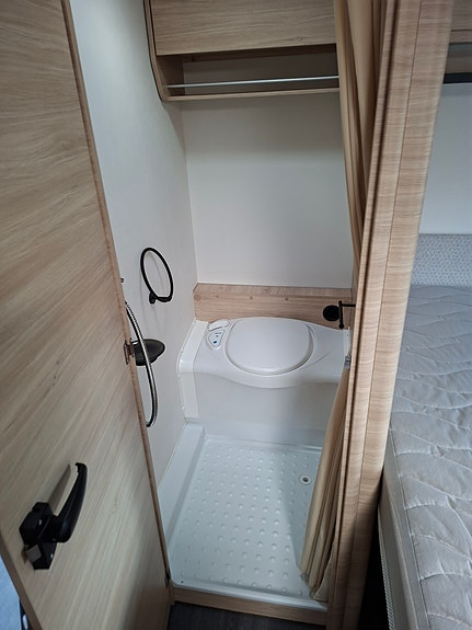 Caravelair Antares 455 Titanium 8 of 10