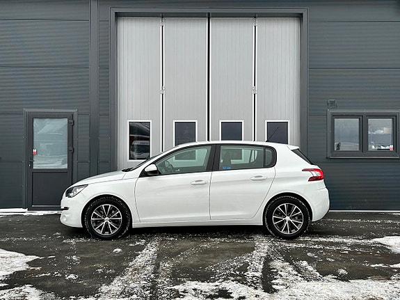 Peugeot 308 3 of 5