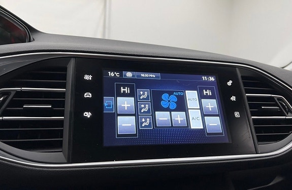 Peugeot 308 12 of 13