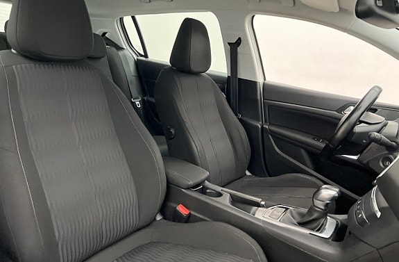 Peugeot 308 9 of 13