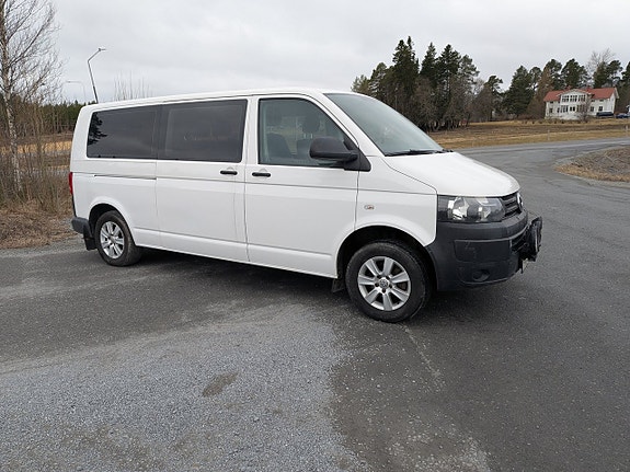 Volkswagen Caravelle 6 of 19