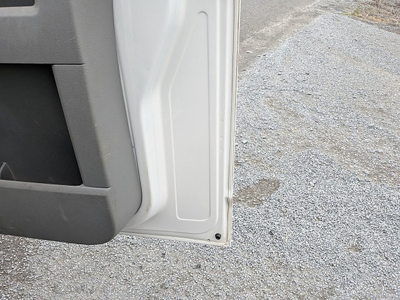 Volkswagen Caravelle 12 of 19