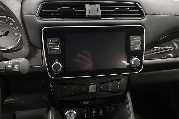 Nissan Leaf 11 of 15