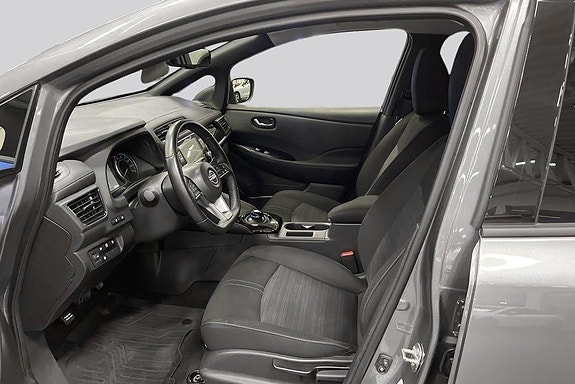 Nissan Leaf 8 of 15