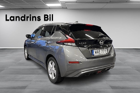 Nissan Leaf 6 of 15