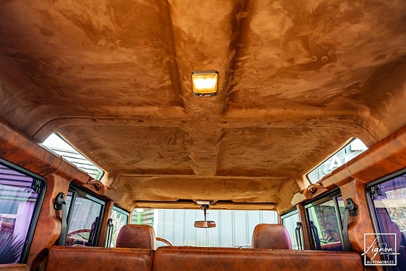 Land Rover Defender 110 13 of 27