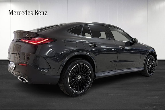 Mercedes-Benz GLC300 e 4 of 5