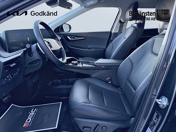 Kia EV6 8 of 14