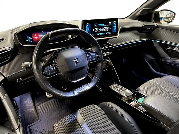 Peugeot e-208 5 of 5