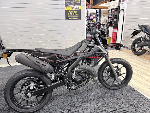 Rieju MRT SM LOW EU-Moped Klass1  * Larmlås och hållare på köpet ! *