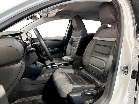 Citroen C4 X 4 of 5