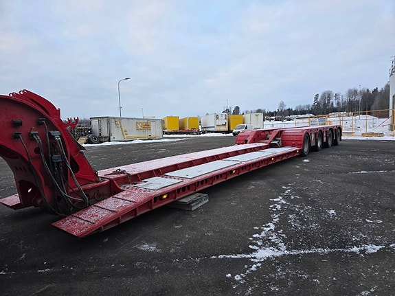 Maskintrailer Vangs 4-axlad