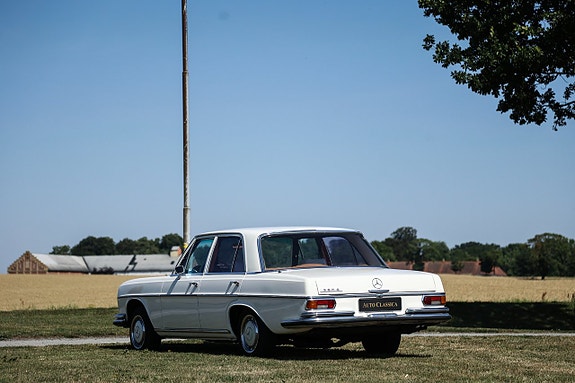 Mercedes-Benz 280 S 6 of 15