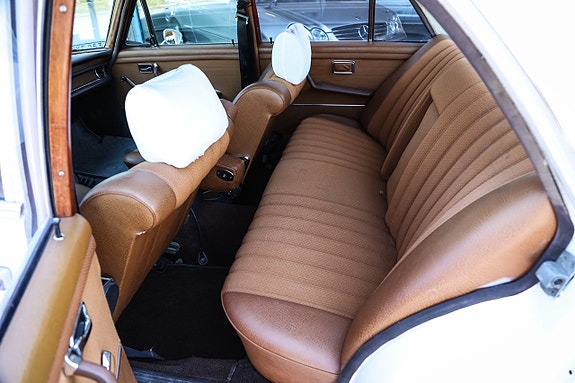 Mercedes-Benz 280 S 13 of 15