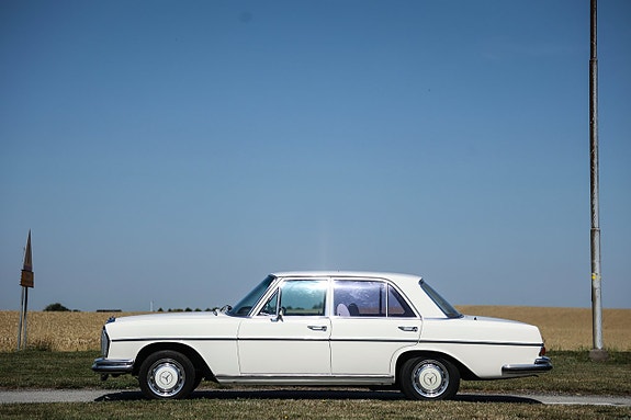 Mercedes-Benz 280 S 5 of 15