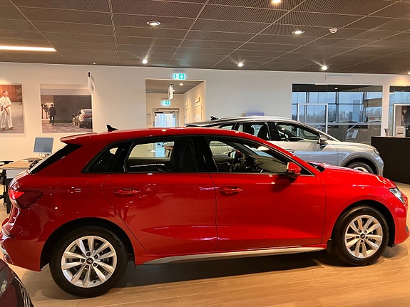Audi A3 3 of 5