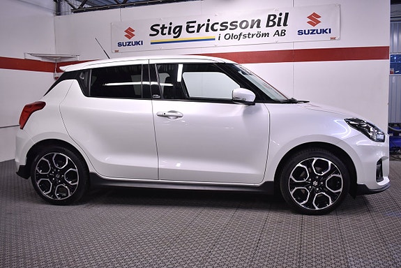 Suzuki Swift 2 of 17