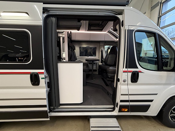Adria Twin Sports 640 SLB *Långbädd*Taktält* 6 of 18